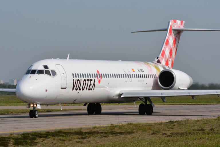 volotea carry on baggage